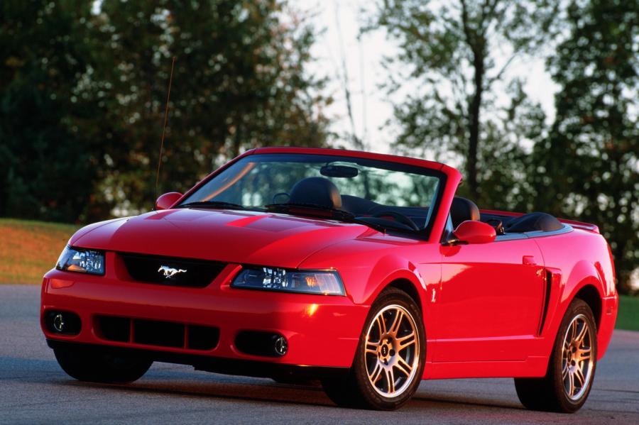  Ford Mustang SVT Cobra Convertible 2002 года  (фото 81 из 103)